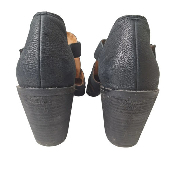 Caslon Sadie 8M Black Leather Cut Out Almond Toe Chunky Heel Buckle Shoes Bootie - Picture 6 of 10